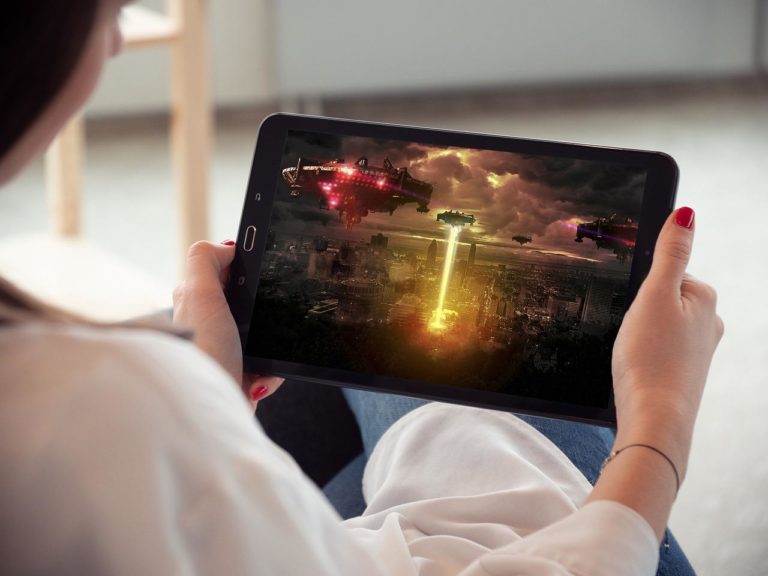 Netflix nabízí prostorový zvuk pro všechny! Stačí vám k tomu stereo reproduktory nebo sluchátka