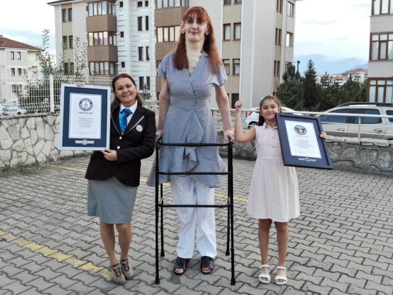 tallest woman e