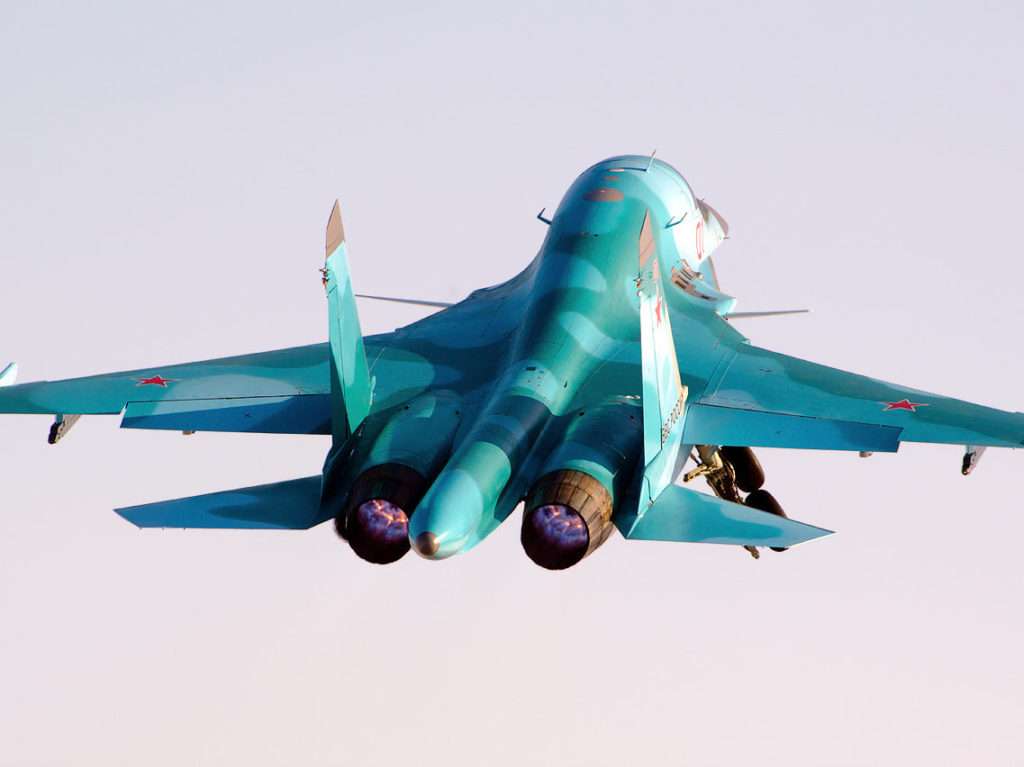 Sukhoi Su take off e
