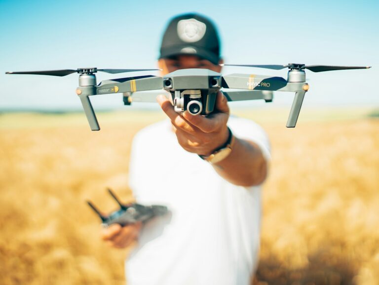 shallow focus photography of quadcopter